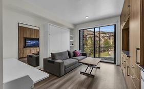 Ski-In Ski-Out Canyons Village Retreat